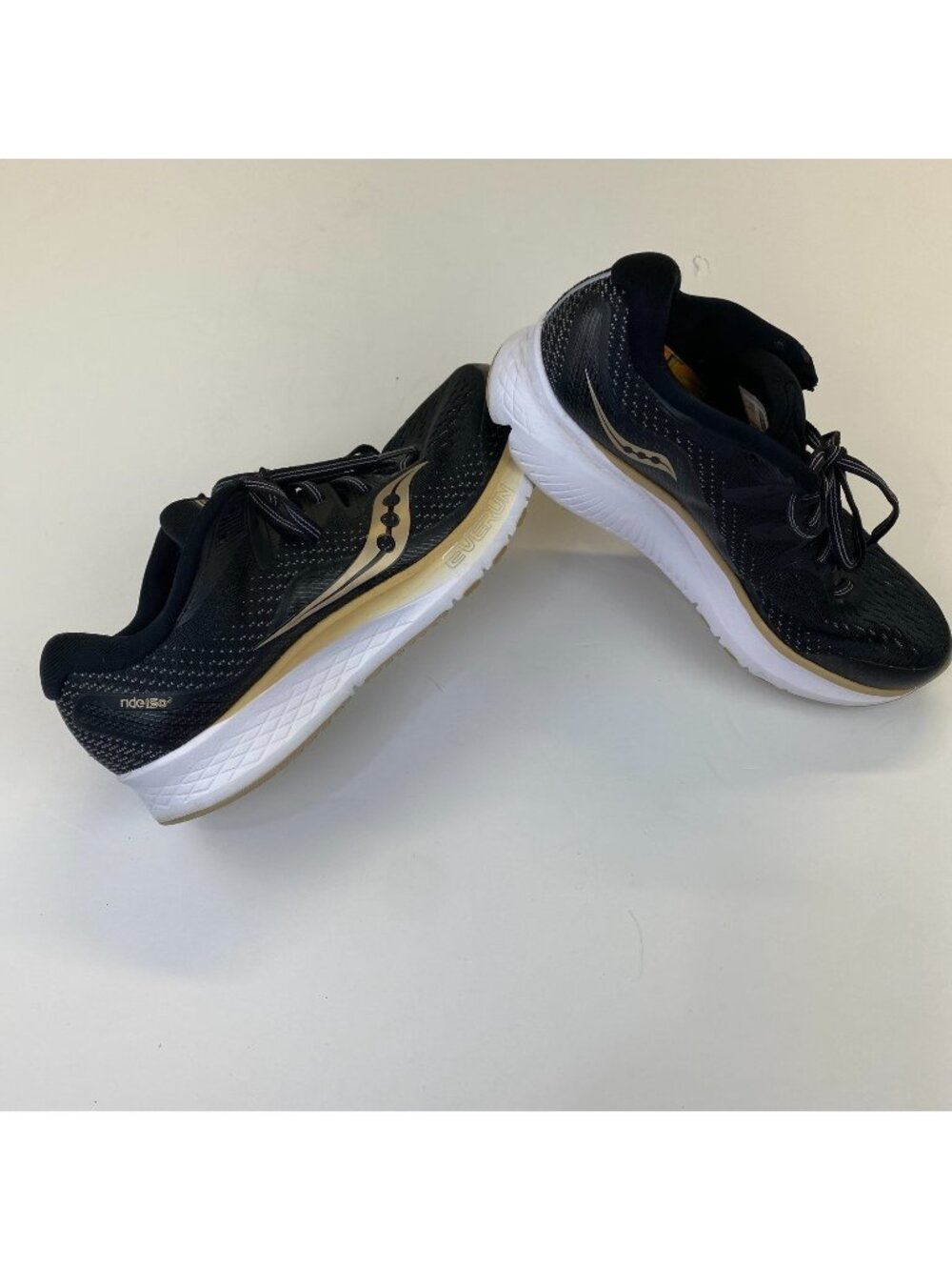 Saucony   Everun Sneakers Women's Black  Lace Up Athletic Running Shoes Size 9.5